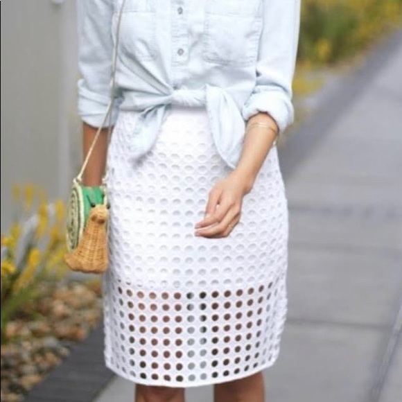 Banana Republic White Summer Skirt! - Picture 1 of 7